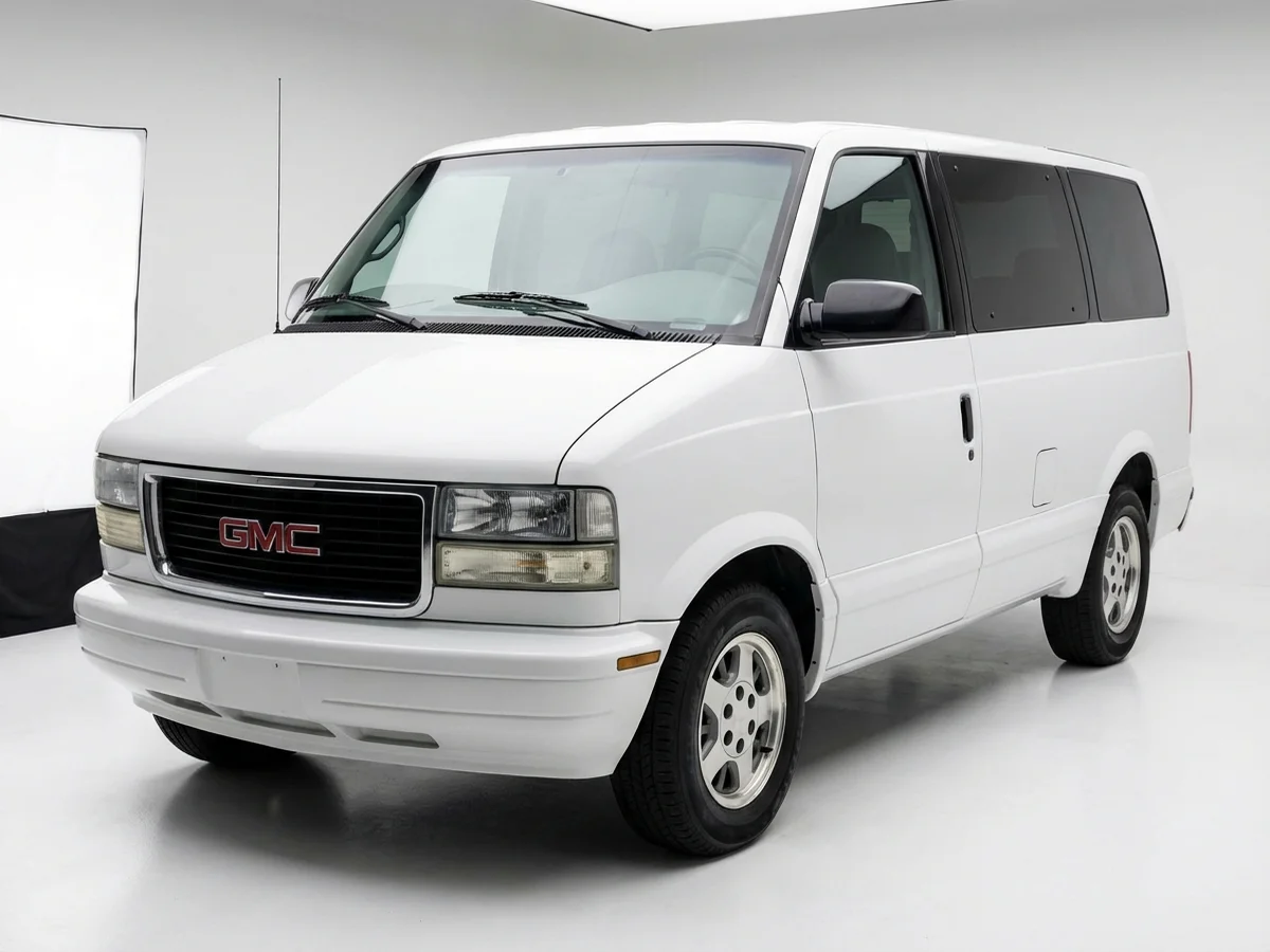 GMC Safari Damara - 1