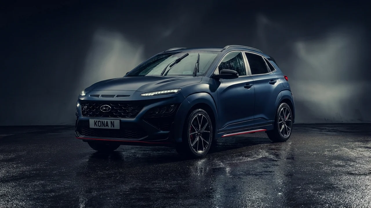 Wiper Blades for Hyundai Kona N — Buy Custom Fit Blades - 1