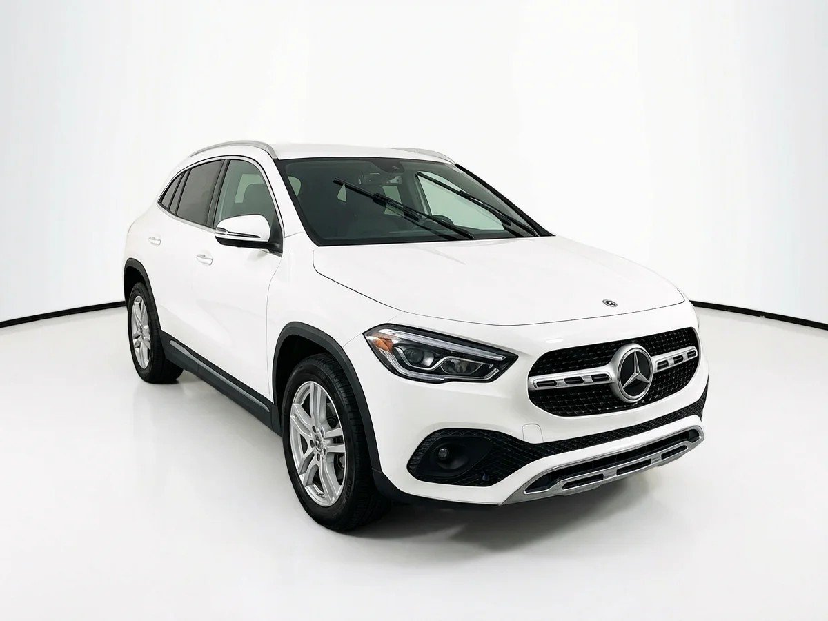 Wiper Blades for Mercedes-Benz GLA250 — Buy Custom Fit Blades - 1