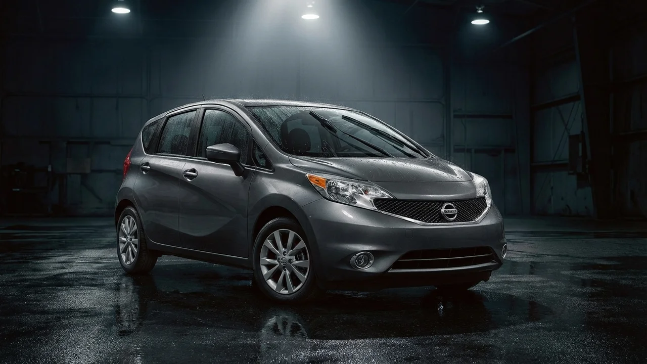 Wiper Blades for Nissan Versa Note — Buy Custom Fit Blades - 1