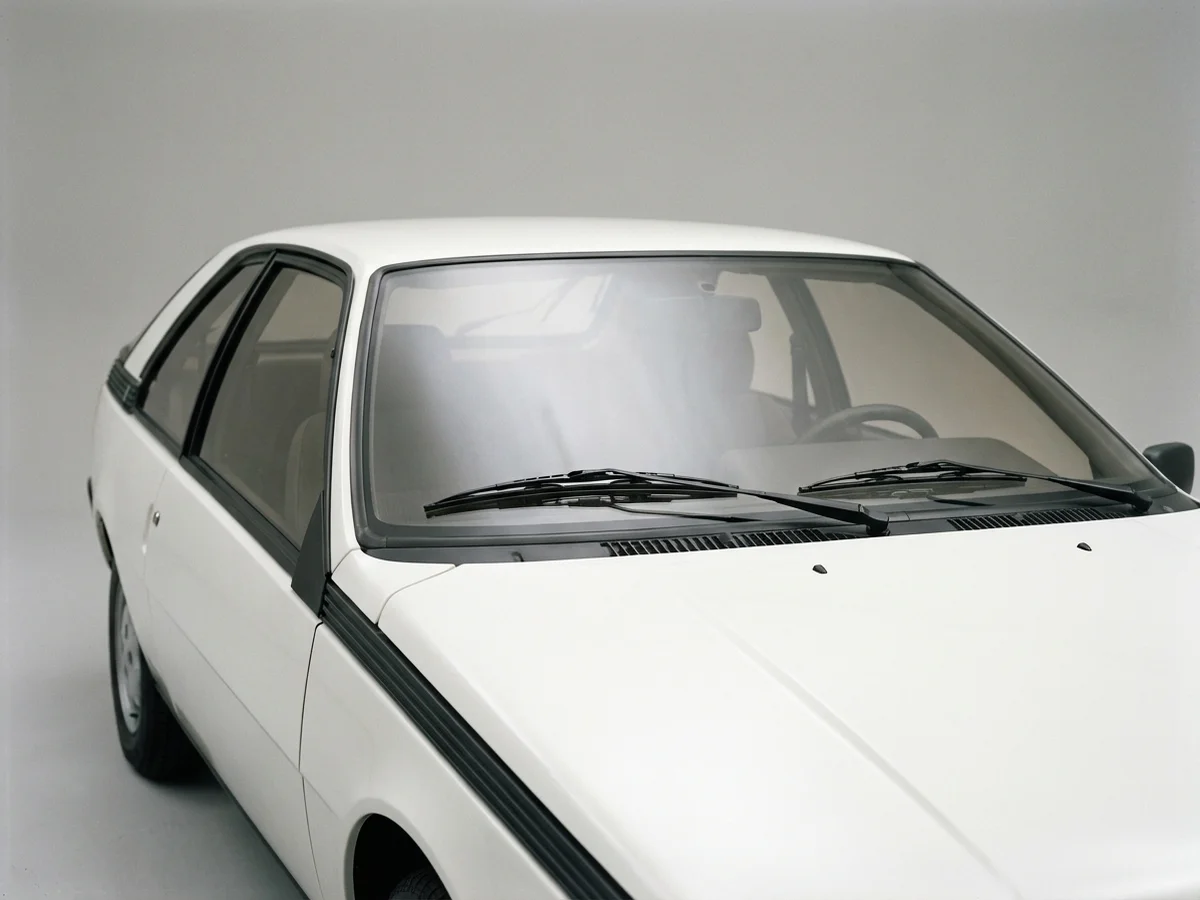 Wiper Blades for Renault Fuego — Buy Custom Fit Blades - 1