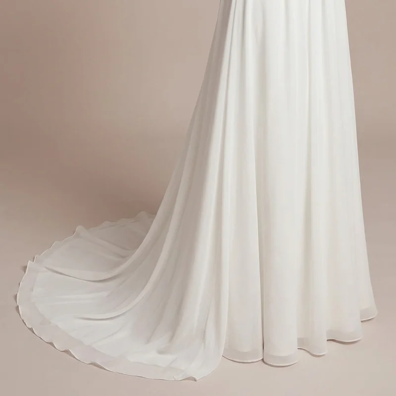 Elegant Empire Waist Chiffon Wedding Dress with Lace Bodice - 4