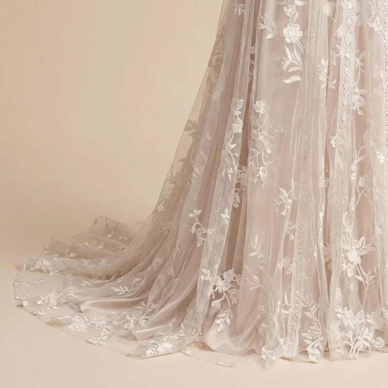 Florence Vintage Embroidered Boho Wedding Dress - 4