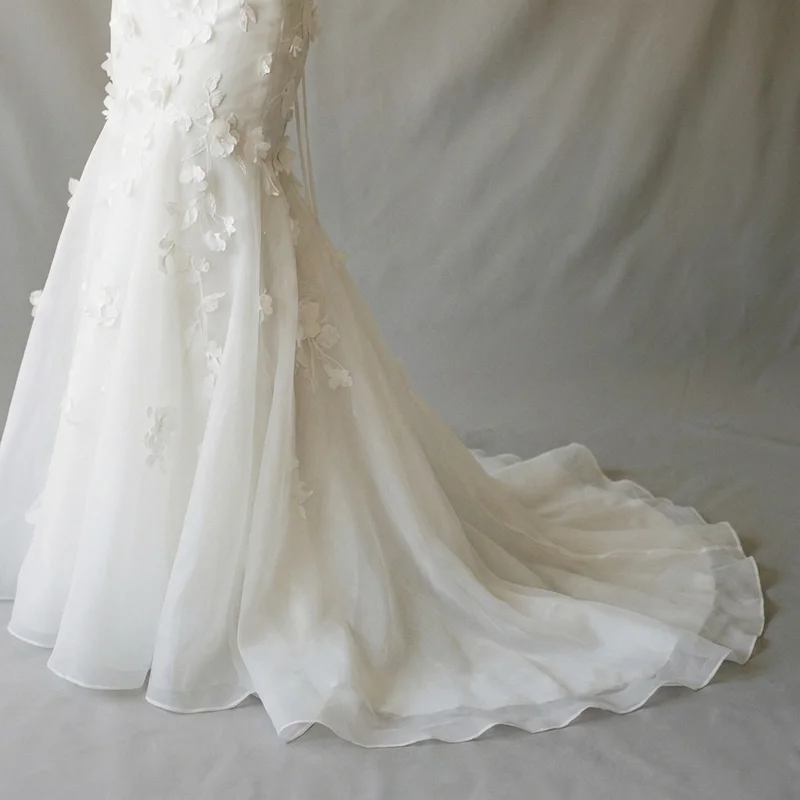 Trumpet Organza Wedding Dress with Floral Applique - 4