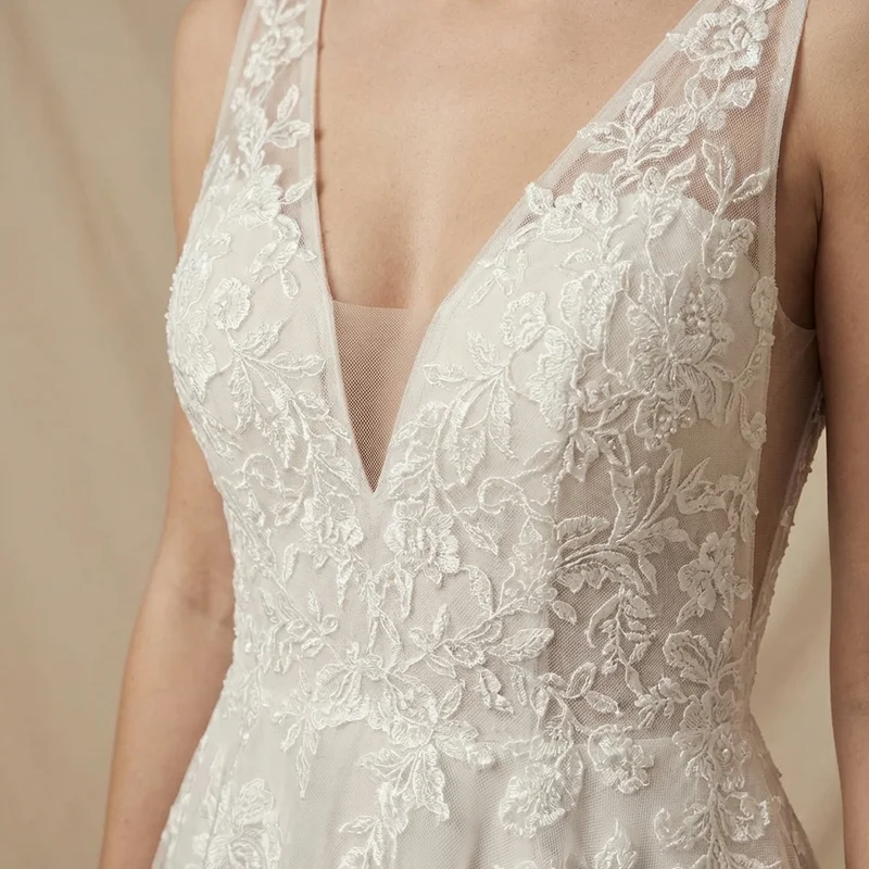 Romantic Lace V-Neck A-Line Wedding Dress - 3